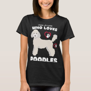 Gewoon een meisje dat van de pudjes houdt, die Kin T-shirt