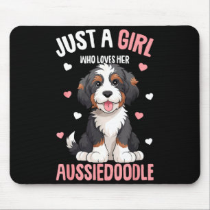 Gewoon een meisje dat van haar Aussiedoodle Aussie Muismat