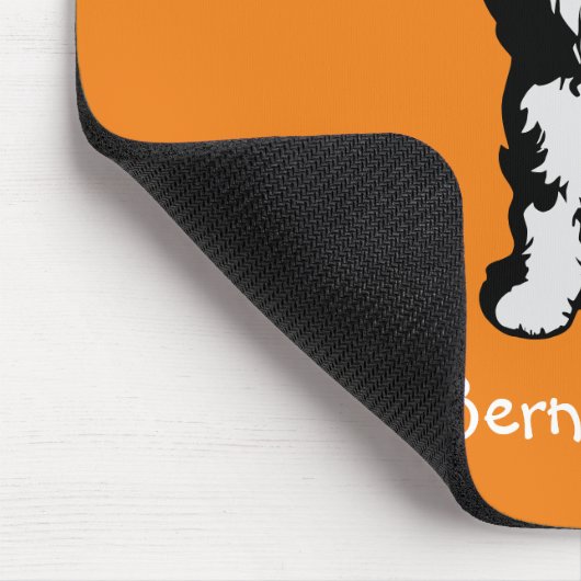 Gewoon een meisje dat van haar Bernedole houdt Muismat (Hoek)