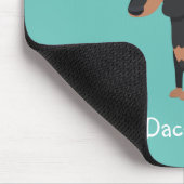 Gewoon een meisje dat van haar Dachshund houdt Muismat (Hoek)