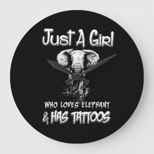 Gewoon een meisje dat van olifant houdt en Tattoos Grote Klok