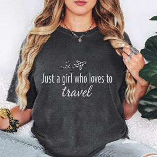 Gewoon een meisje dat van reizen houdt vliegtuig o t-shirt