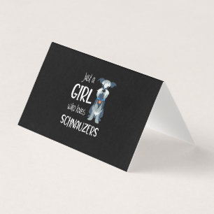 gewoon een meisje dat van schnauzers hond houdt _ kaart
