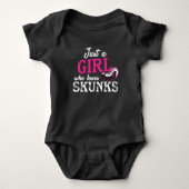 Gewoon een meisje dat van Skunks Zookeeper Skunk h Romper (Voorkant)