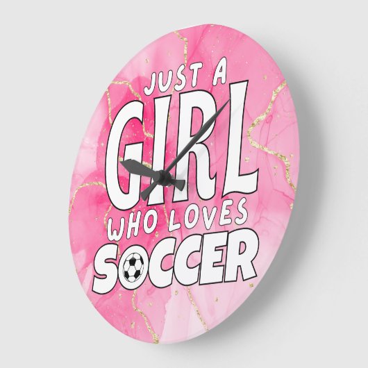 gewoon een meisje dat van voetbal houdt grote klok (Hoek)