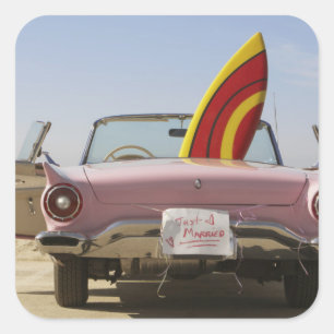 Gewoon gehuwd bord en surfboard vierkante sticker