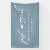 Gewoon gehuwd met legant calligrafie als bruiloft spandoek (Verticaal)