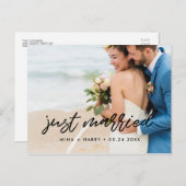 Gewoon getrouwd Modern aankondiging foto Briefkaart (Voorkant / Achterkant)