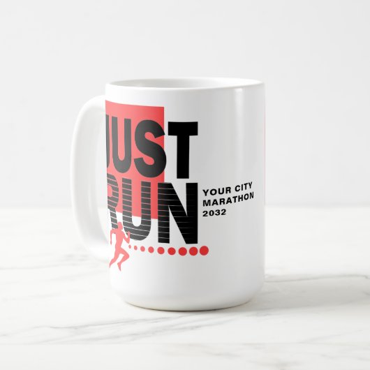 Gewoon Marathon Runner Track Race Datum Koffiemok (Voorkant links)