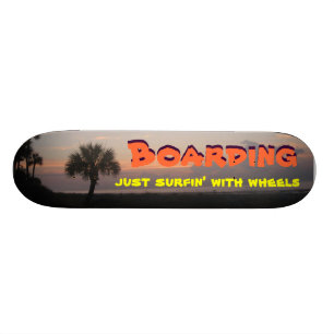 Gewoon Surfin met Wheels Skateboard