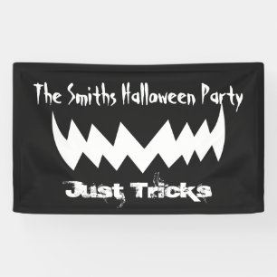 Gewoon Tricks Evil Smile Halloween Spandoek