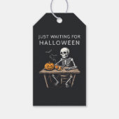 "Gewoon wachten op Halloween-cadeautags | Grappig Cadeaulabel (Voorkant)