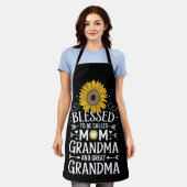 Gezegend om te worden genoemd oma grote zonnebloem schort (Gedragen)