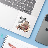 Gezellig Chubby Beer Voorlezen Herfst Sticker (Laptop met iPhone)