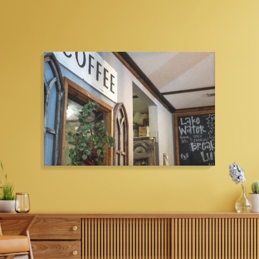 Gezellige hoek Café ingang Canvas Afdruk (Insitu (Woonkamer))