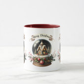 Gezellige Kerst Sneeuw Wereldbol Cottage Scene Mok (Midden)