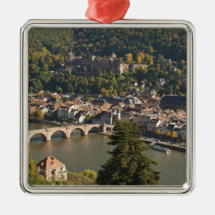 Gezicht op de Alte Brucke of Oude Brug Metalen Ornament
