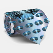 Gezichten in bomen lijken op Stropdas van hersenze (Opgerold)