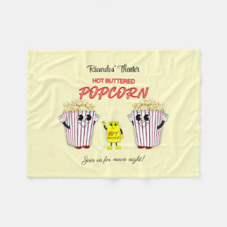 Gezinsbioscoop met warme boterpopcorn fleece deken