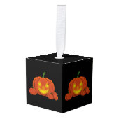 Ggloeiende Jack-o'-Lantern Pumpkin Kubus Ornament (Voorkant hoekig)