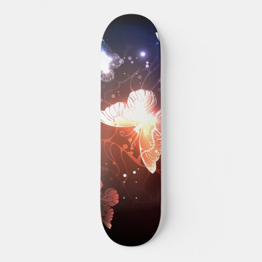 Ggloeiende nachtvlinders skateboard (Voorkant)