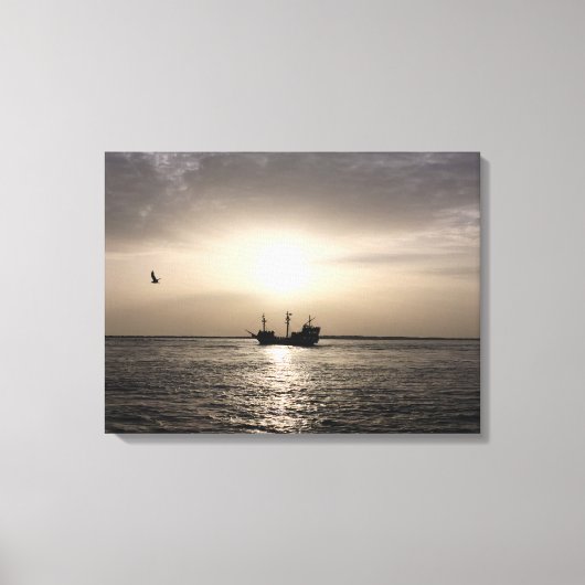 Ghost Ship at Sunset Canvas Print (Voorkant)