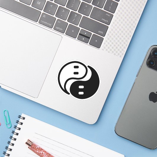 Ghost Yin Yang Sticker (Laptop met iPhone)