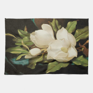 Giant Magnolias op een blauwe vlinderkast van MJ H Theedoek