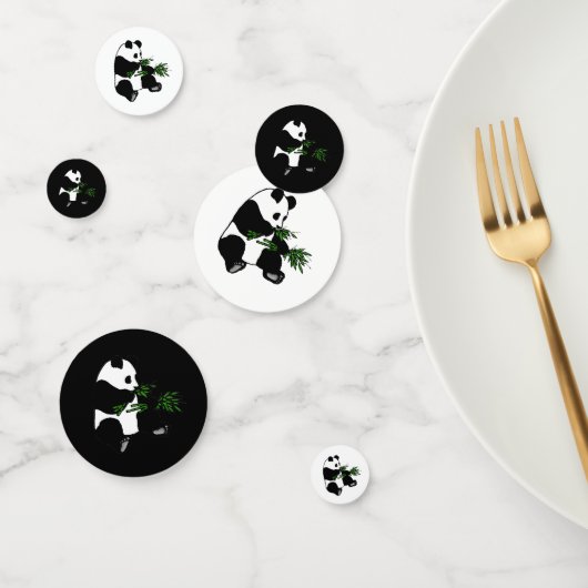Giant Panda Eats Bamboo Confetti (Groep)