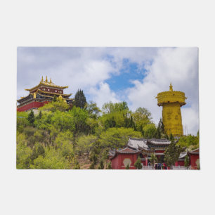 Giant tibetan gebed wiel Shangri-la-Yunnan Deurmat