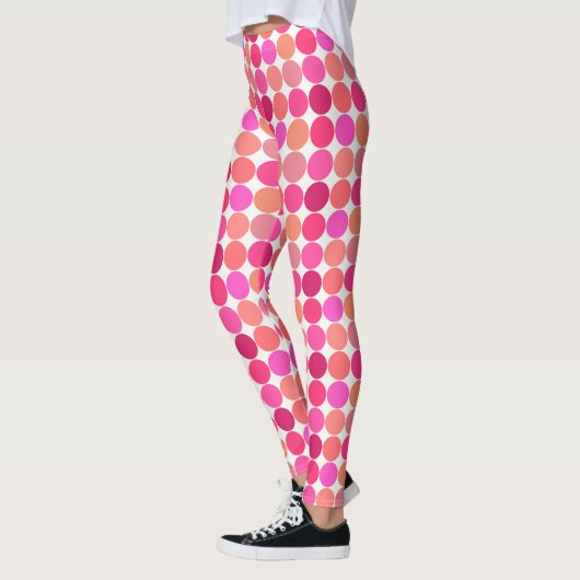 Giante Stippen uit de middeleeuwen, Fuchsia Pink e Leggings (Links)