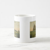 Gibraltar Rock van Neutral Ground,  Koffiemok (Center)