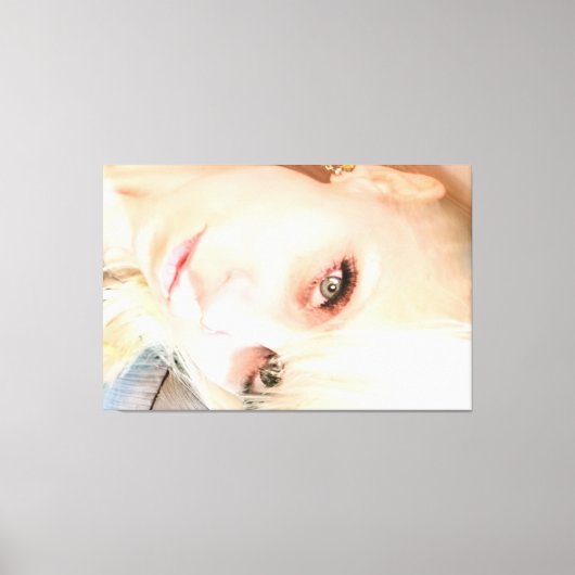 Gidget Gargantuan 60 po x 40 po Impression en toil (Recto)