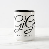 Gigi est 2021 Mug (Centre)