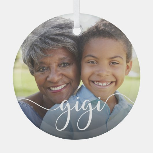 Gigi Grandma Script Overlay Glas Ornament (Voorkant)