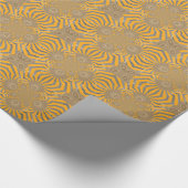 Gilded Zephyr: Elegantie in Gouden Geel & Chrome Cadeaupapier (Hoek)