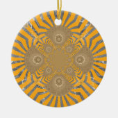 Gilded Zephyr: Elegantie in Gouden Geel & Chrome Keramisch Ornament (Voorkant)