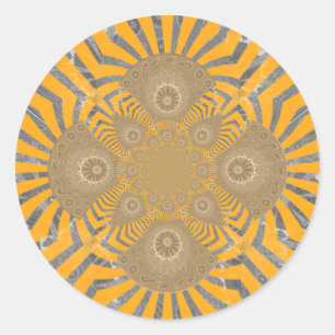 Gilded Zephyr: Elegantie in Gouden Geel & Chrome Ronde Sticker