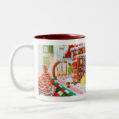 GINGERBREAD SURPRISE Maroon Mug à deux tons (Gauche)