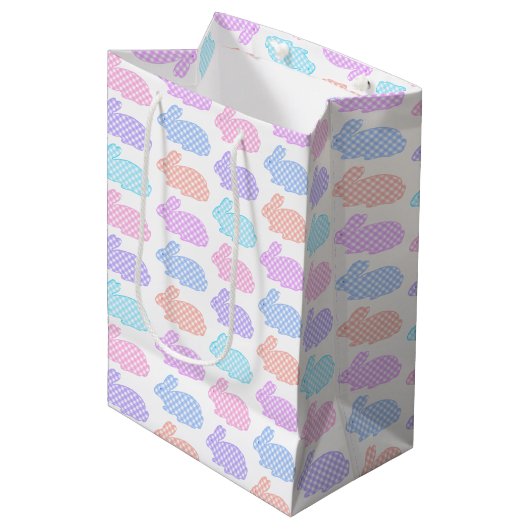 Gingham Easter Bunny Pattern Medium Cadeauzakje (Voorkant Gekanteld)