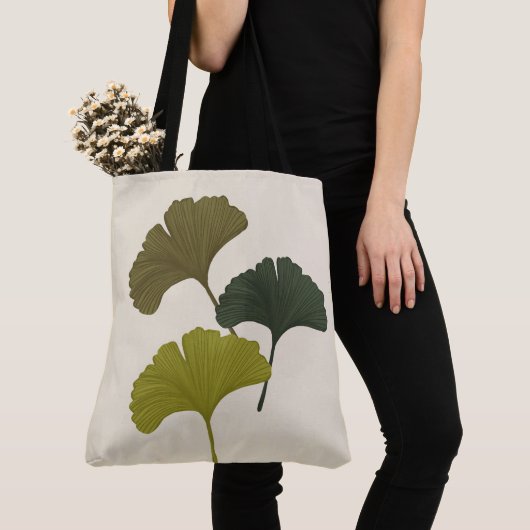 Ginkgo laat  achtergrondkleuren achter draagtas (Dichtbij)