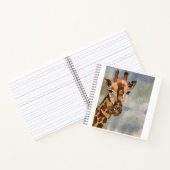 Girafe sucrée sur le journal (Intérieur)