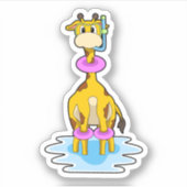 Giraffe bij zwemmen met draaiende ring sticker (Voorkant)
