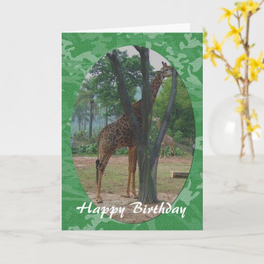 Giraffe dans cadre joyeux carte d'anniversaire (Fleur jaune)
