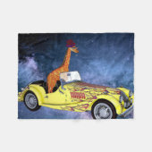 Giraffe dans la couverture polaire spatiale (Devant (Horizontal))