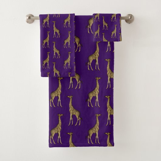 Giraffe d'or violet élégant (En situation)