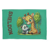 Giraffe en Panda Monogrammed Naam | Kussensloop (Voorkant)