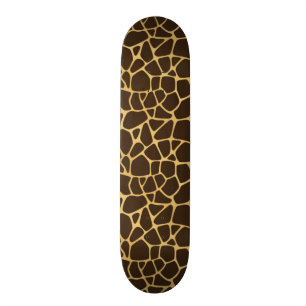 Giraffe geplaatst achtergrond skateboard