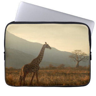 Giraffe in de Savannah Laptop Sleeve