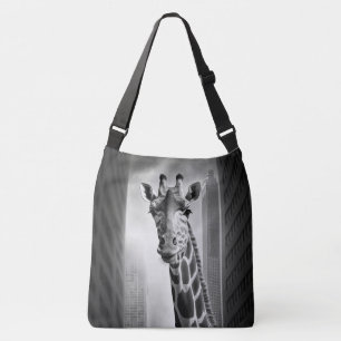 Giraffe in een Cityscape Crossbody Tas